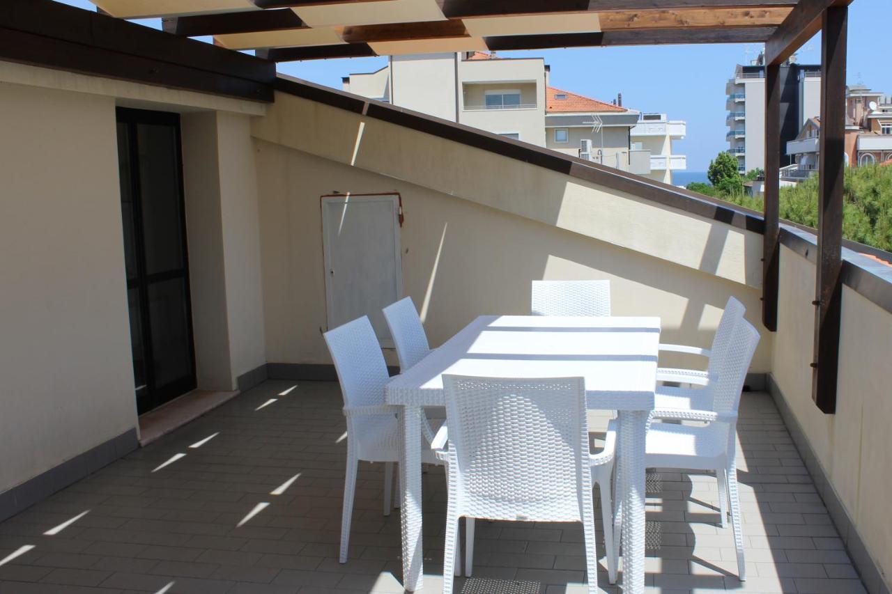 Residence Caterina Cattolica Ngoại thất bức ảnh